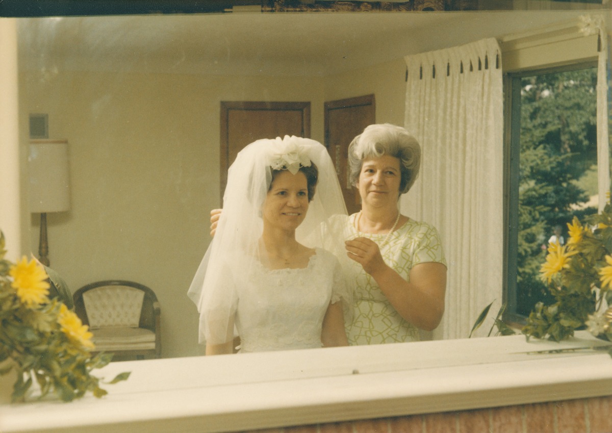 Susan Riess and mother Catherine, on Sue's wedding day