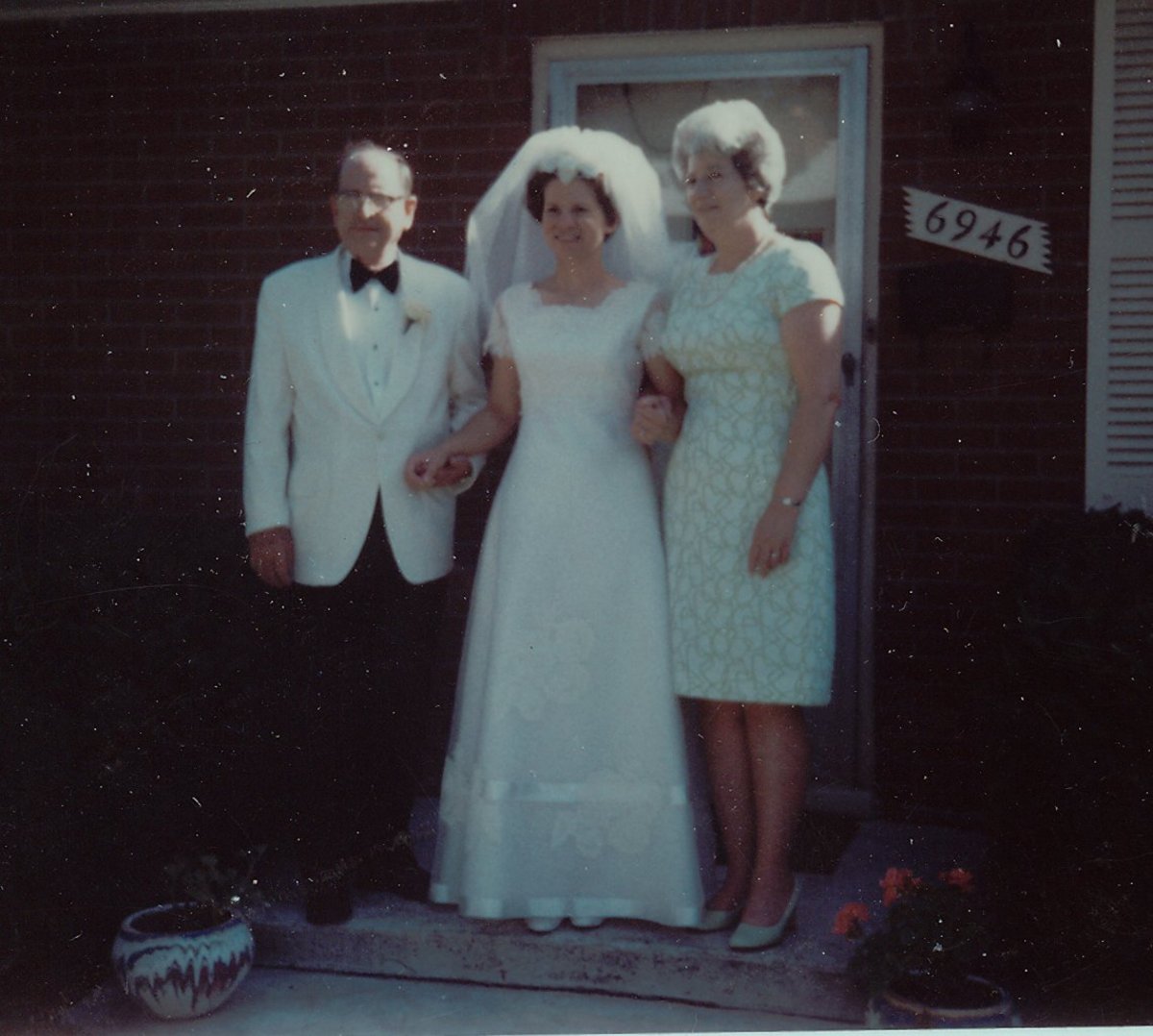 Fred, Sue, Catherine Riess, 1971